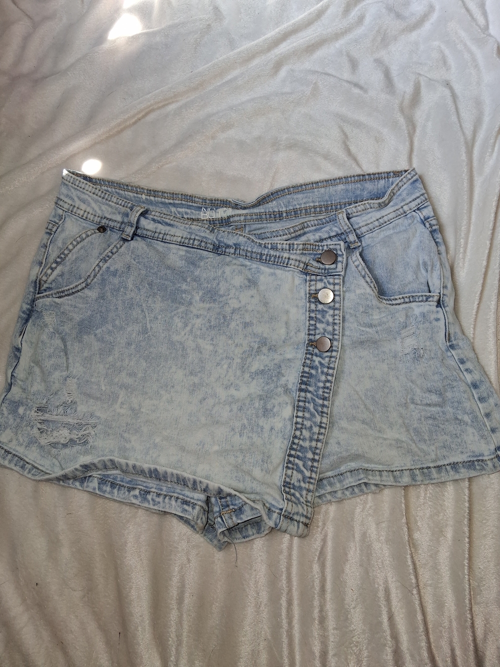 Tommy Hilfiger Light Blue Acid Wash Denim Wrap-Front Shorts